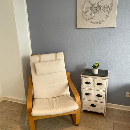 Ferien- Und Messewohnung In Meerbusch Bagian luar foto