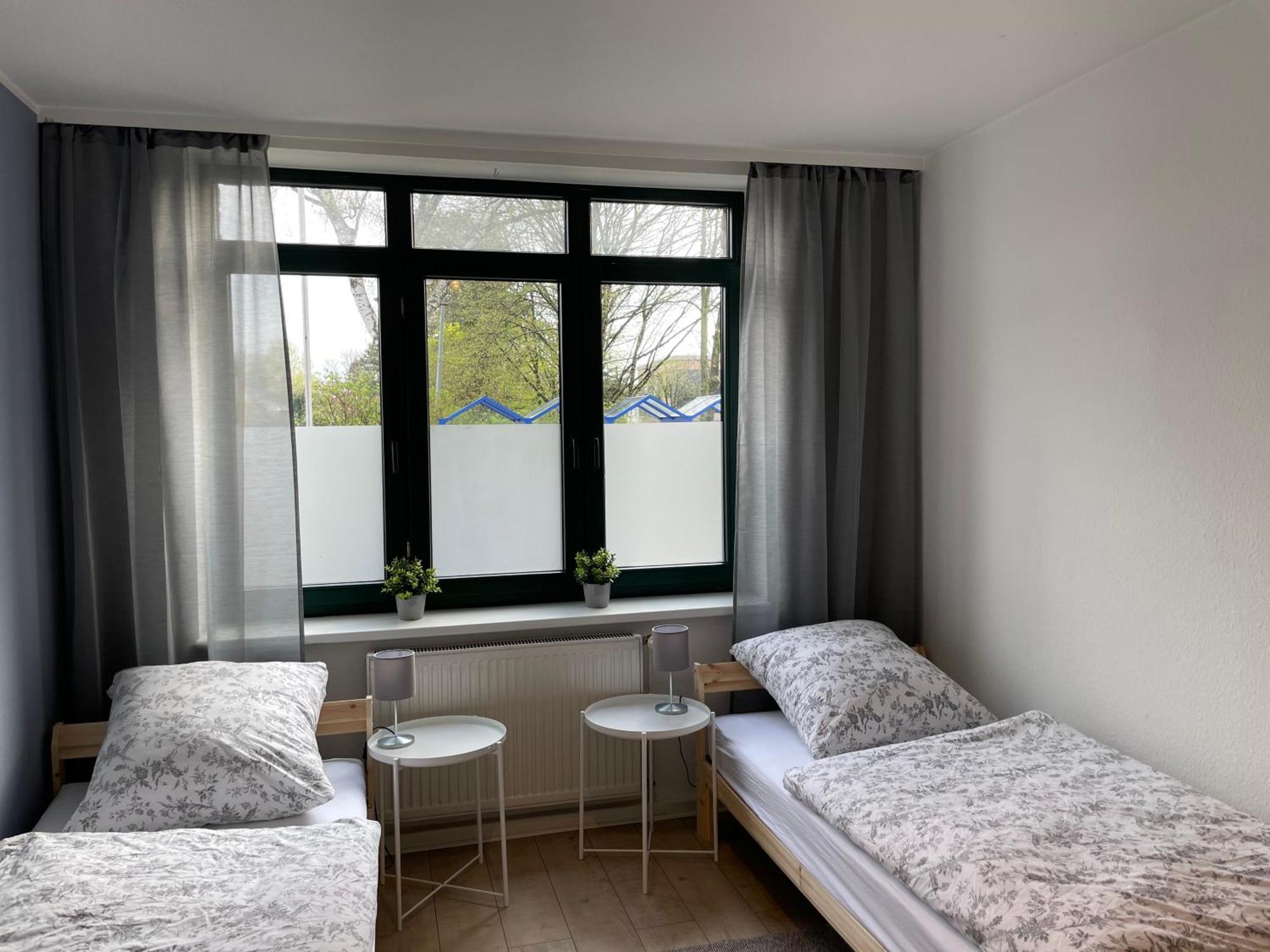 Ferien- Und Messewohnung In Meerbusch Bagian luar foto