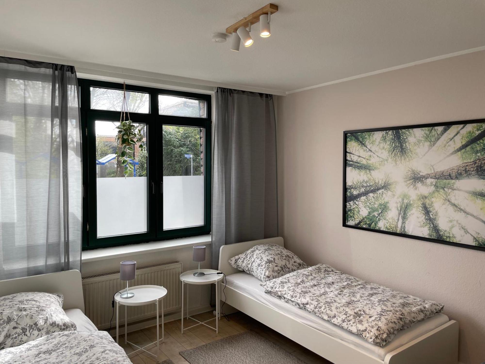 Ferien- Und Messewohnung In Meerbusch Bagian luar foto